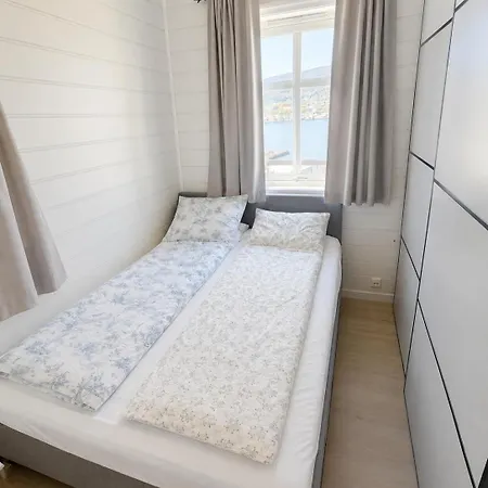 With Sea View, Balcony And Parking דירה